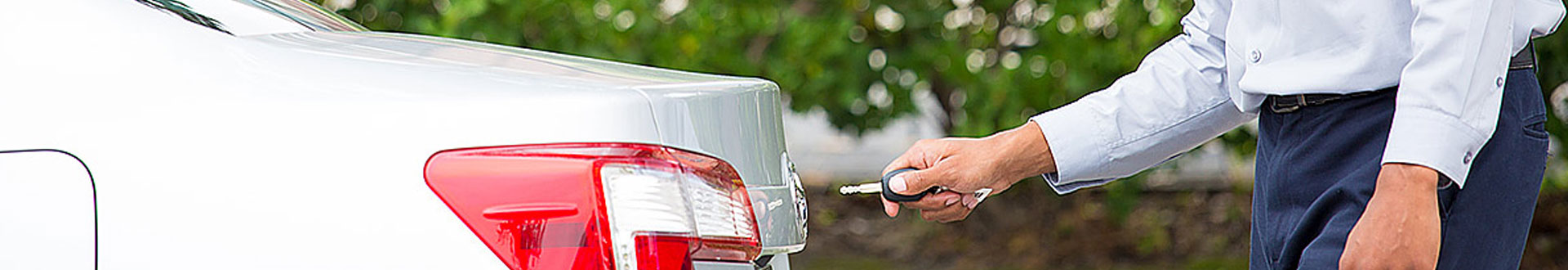 Day and Night Locksmiths Slide 6 - Top Reasons to Trust Us for Your Automotive Locksmith Needs