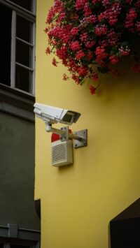 surveillancecamera 200x355 - Maximizing Home Security: The Essential Guide to Residential Locks