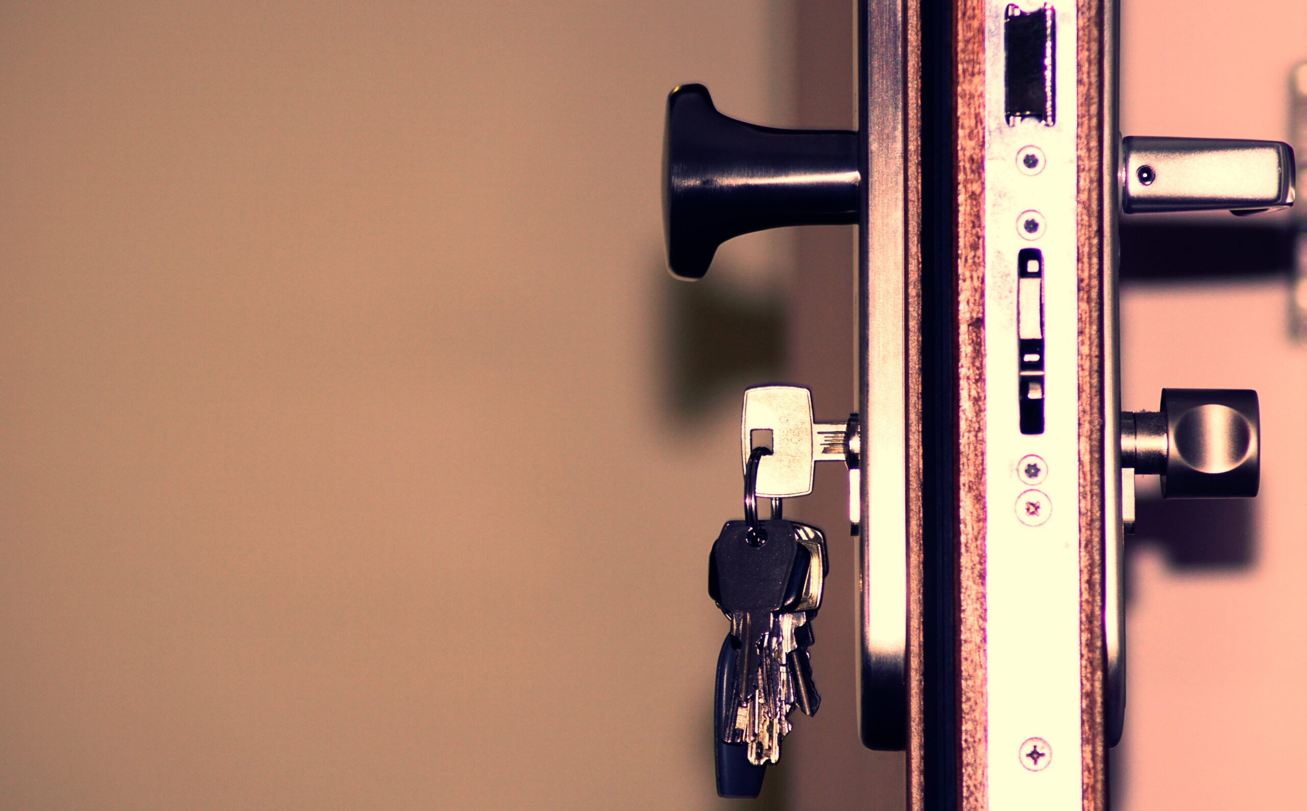 24/7 Automotive Locksmiths Canberra lockandkeys scaled - 24/7 Automotive Locksmiths Canberra