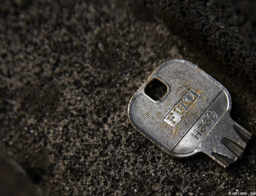 brokenkey 500x383 - Lock Installation: A Step-by-Step Guide