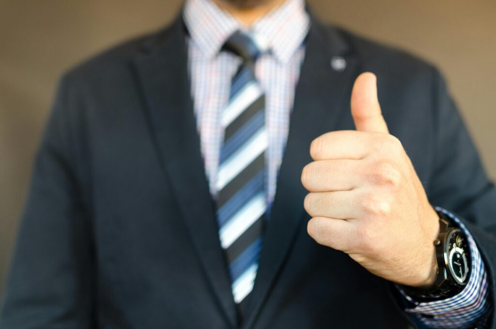 thumbsup 2 1024x678 - Emergency Locksmith Queanbeyan
